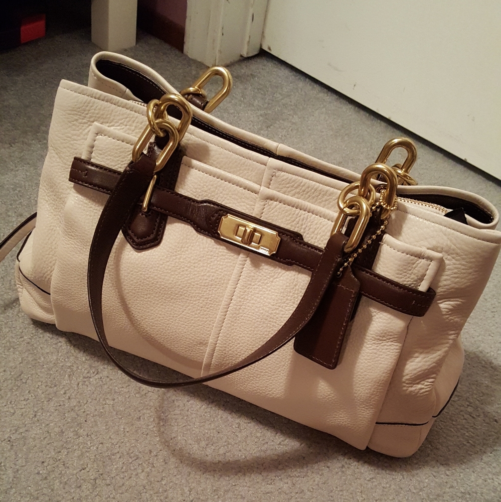 Coach Purse - LIKE NEW - Used once
